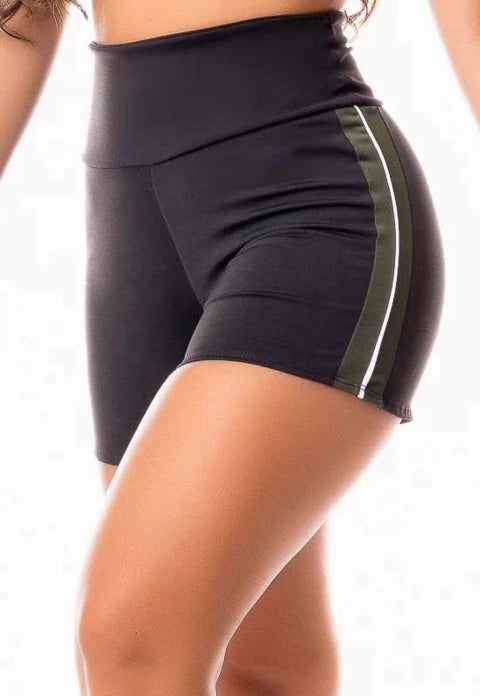 Short Fitness Preto com Branco e Verde Militar