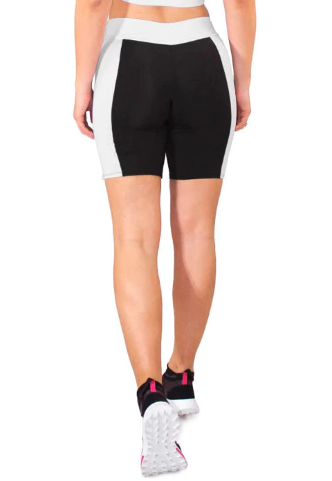 Short Fitness Preto com Faixa Branca na Cintura