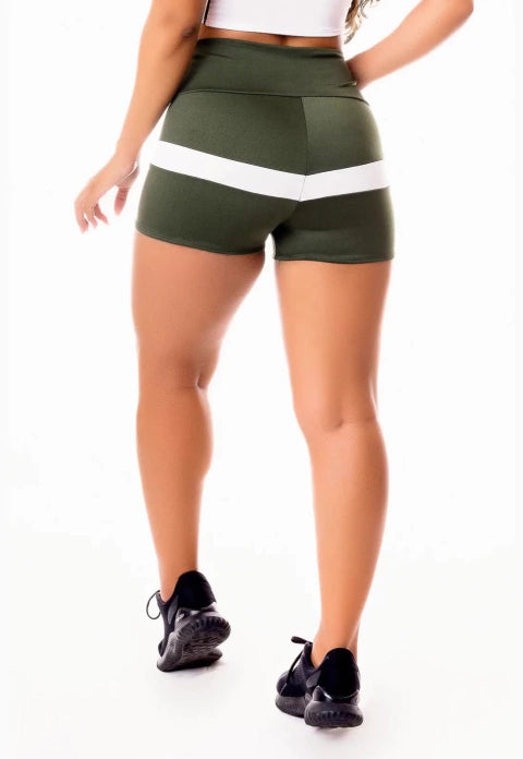 Short Fitness Verde Militar com Listra Branca