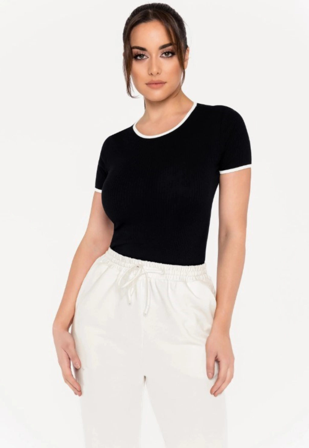 Body Cavado Liso Manga Curta